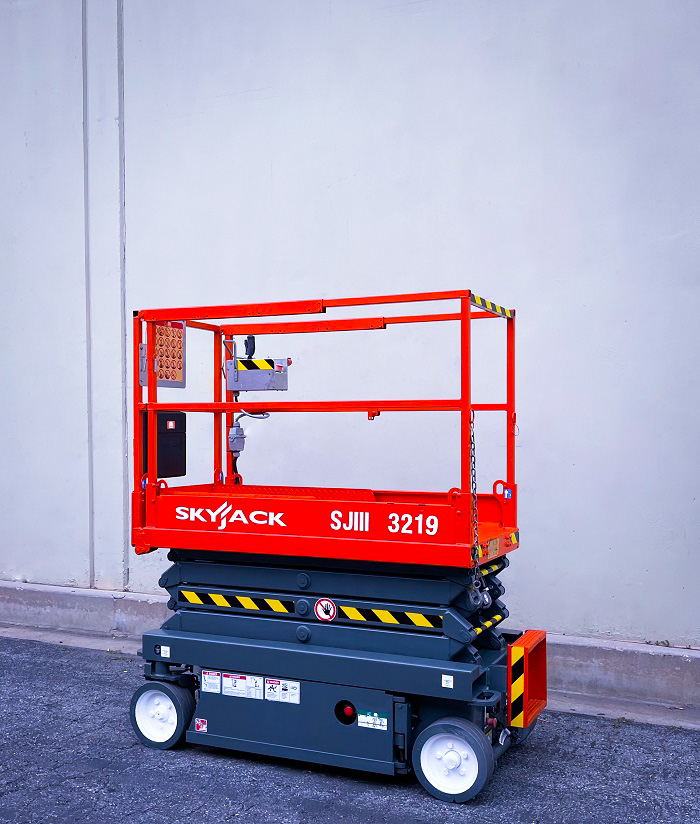 Skyjack SKYJACK SJIII 3219 Scissor Lift for sale — Global Solutions Equipment — gallery photo 3 of 5