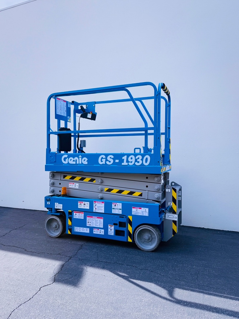 2021 Genie GENIE GS 1930 Scissor Lift for sale — Global Solutions Equipment — gallery photo 7 of 7
