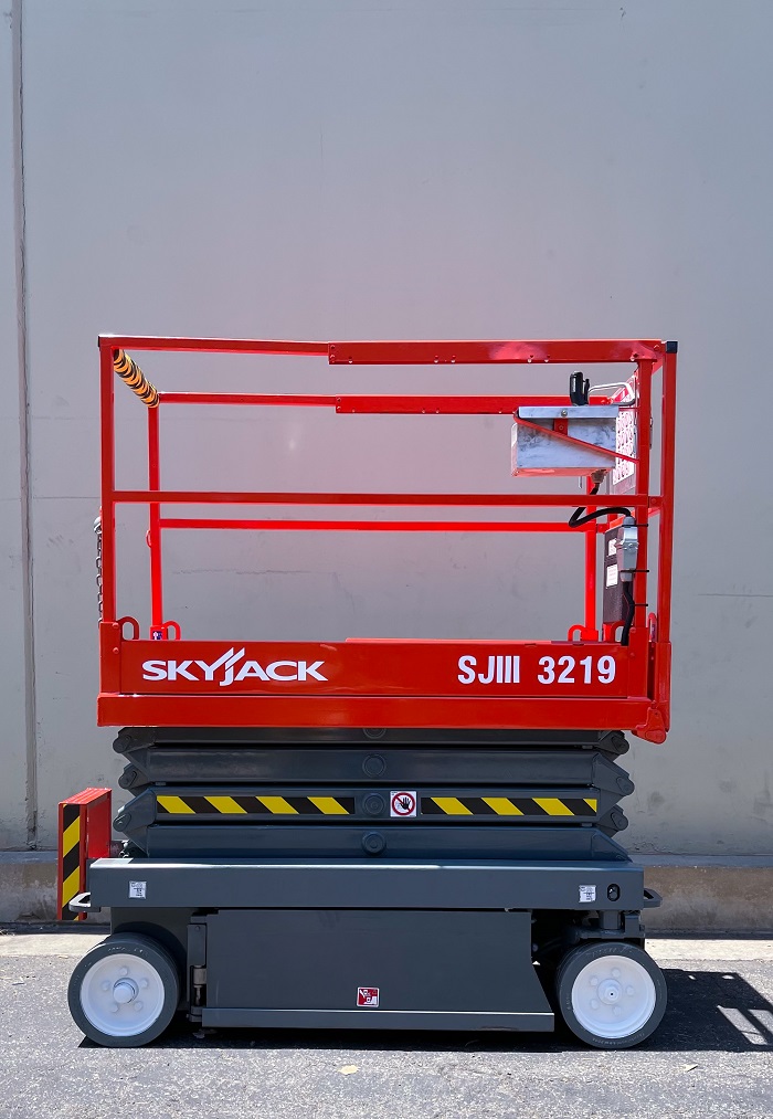 2021 Skyjack SKYJACK SJIII 3219 Scissor Lift for sale — Global Solutions Equipment — gallery photo 2 of 5