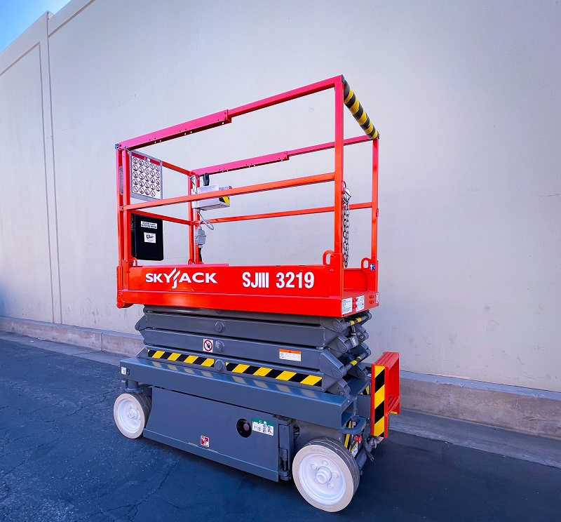 2021 Skyjack SKYJACK SJIII 3219 Scissor Lift for sale — Global Solutions Equipment — gallery photo 5 of 5