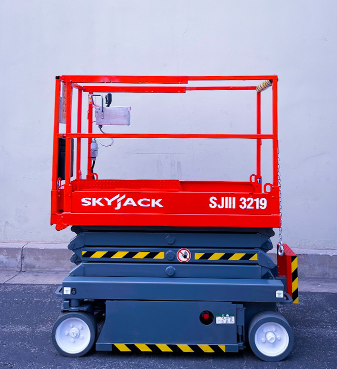 2021 Skyjack SKYJACK SJIII 3219 Scissor Lift for sale — Global Solutions Equipment — gallery photo 4 of 5