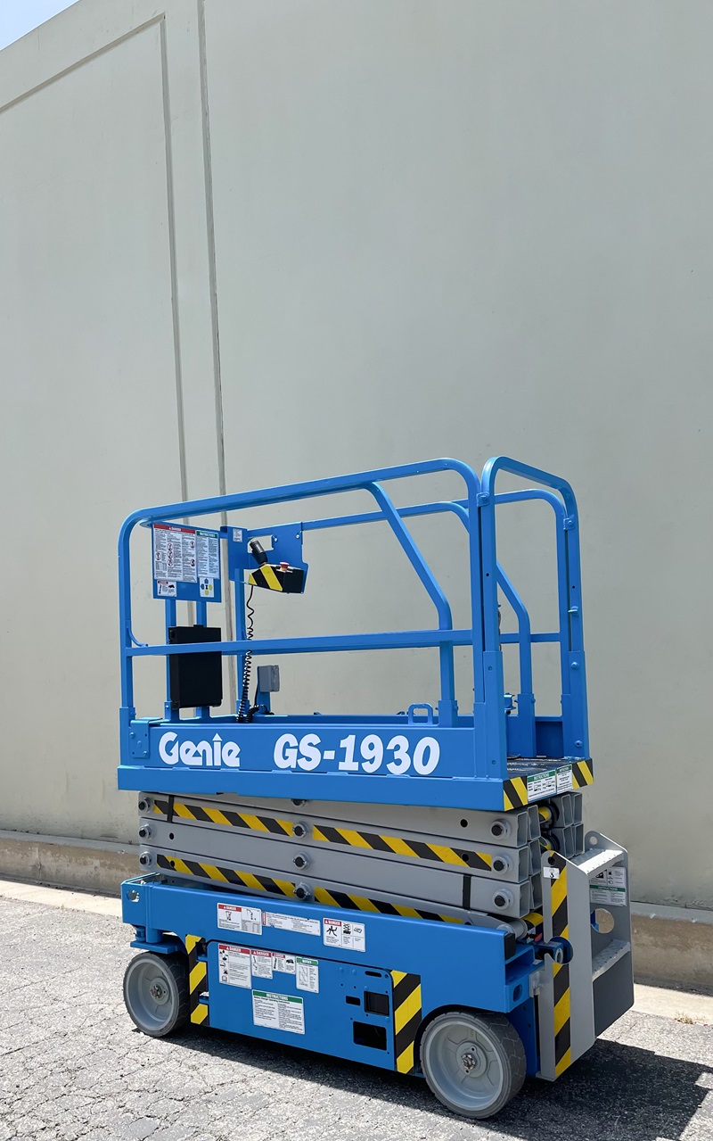 2021 Genie GENIE GS 1930 Scissor Lift for sale — Global Solutions Equipment — gallery photo 4 of 5