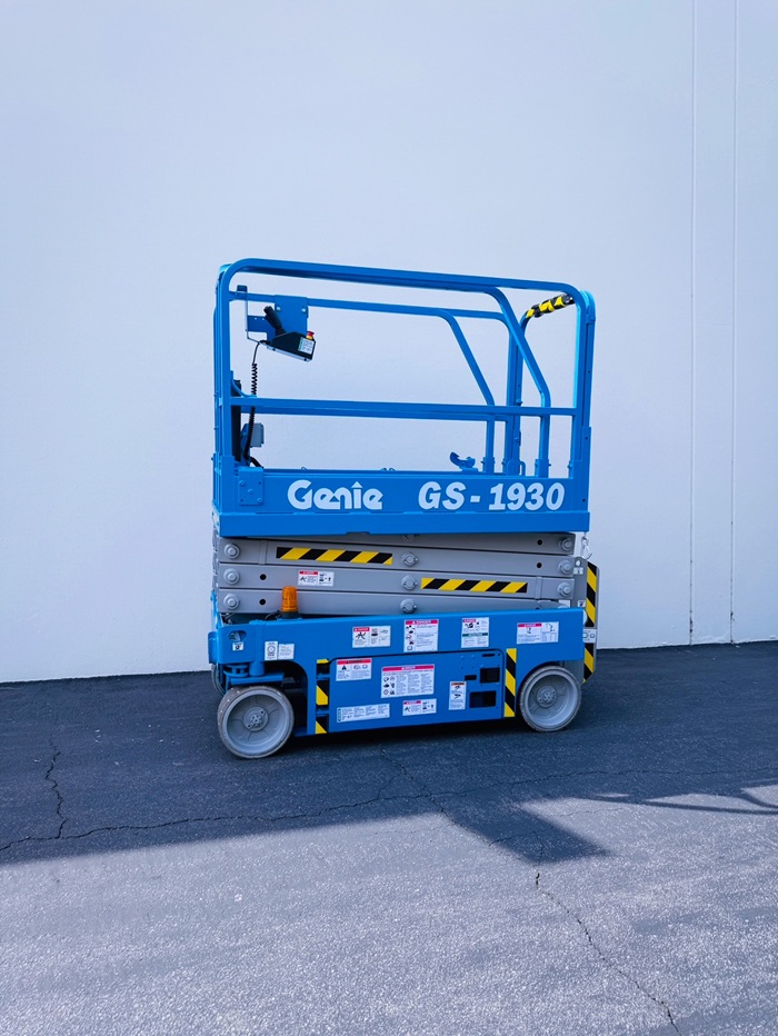 2021 Genie GENIE GS 1930 Scissor Lift for sale — Global Solutions Equipment — gallery photo 5 of 7