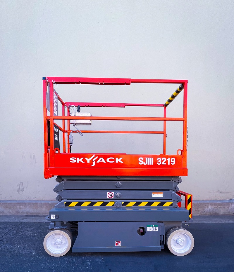 2021 Skyjack SKYJACK SJIII 3219 Scissor Lift for sale — Global Solutions Equipment