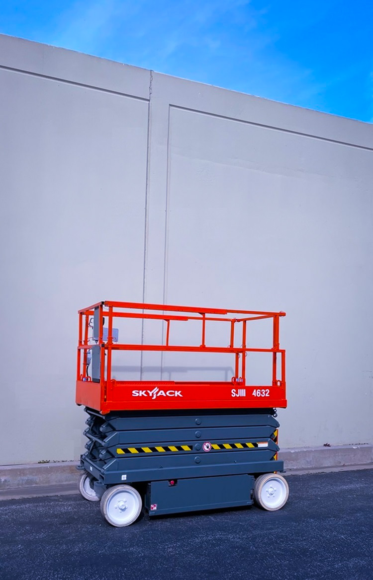 Skyjack SKYJACK SJIII 4632 — 46 ft electric indoor scissor lift for sale — control panel