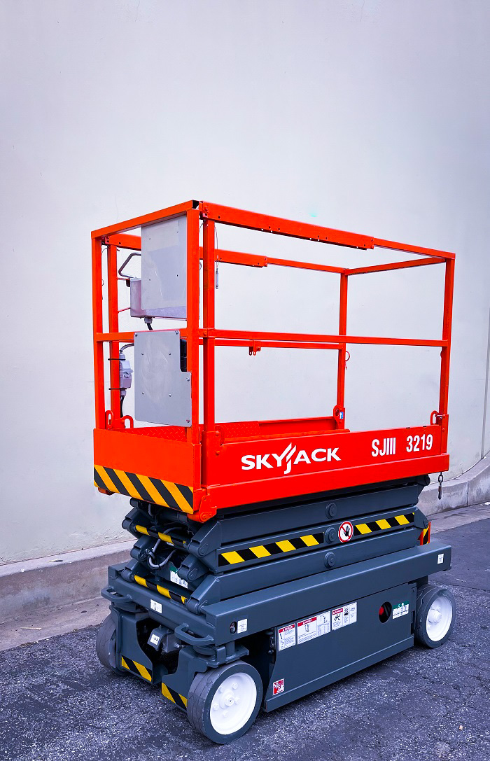 Skyjack SKYJACK SJIII 3219 Scissor Lift for sale — Global Solutions Equipment — gallery photo 5 of 5