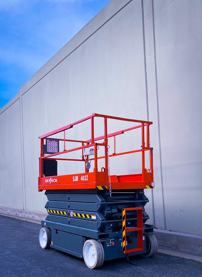 Skyjack SKYJACK SJIII 4632 — 46 ft electric indoor scissor lift for sale — side profile