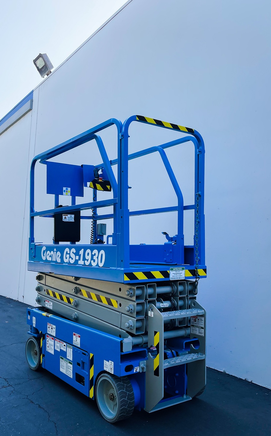 2021 Genie GENIE GS 1930 Scissor Lift for sale — Global Solutions Equipment — gallery photo 4 of 5