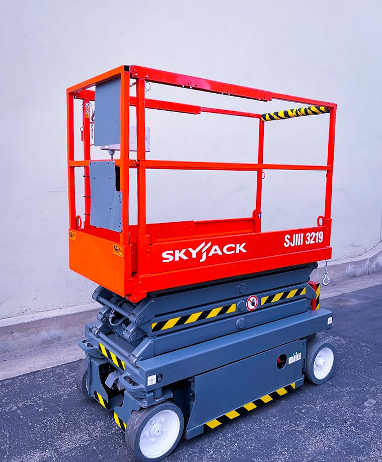 2021 Skyjack SKYJACK SJIII 3219 Scissor Lift for sale — Global Solutions Equipment — gallery photo 3 of 5