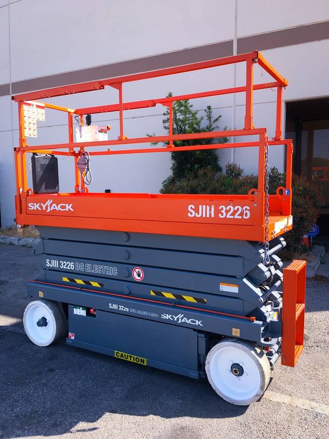 2021 Skyjack SKYJACK SJIII 3226 — 32 ft electric indoor scissor lift for sale