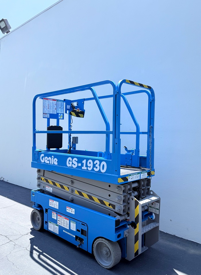 2021 Genie GENIE GS 1930 Scissor Lift for sale — Global Solutions Equipment — gallery photo 2 of 7