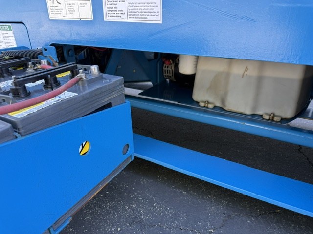 2021 Genie GENIE GS-2632 — 26 ft electric indoor scissor lift for sale — front view