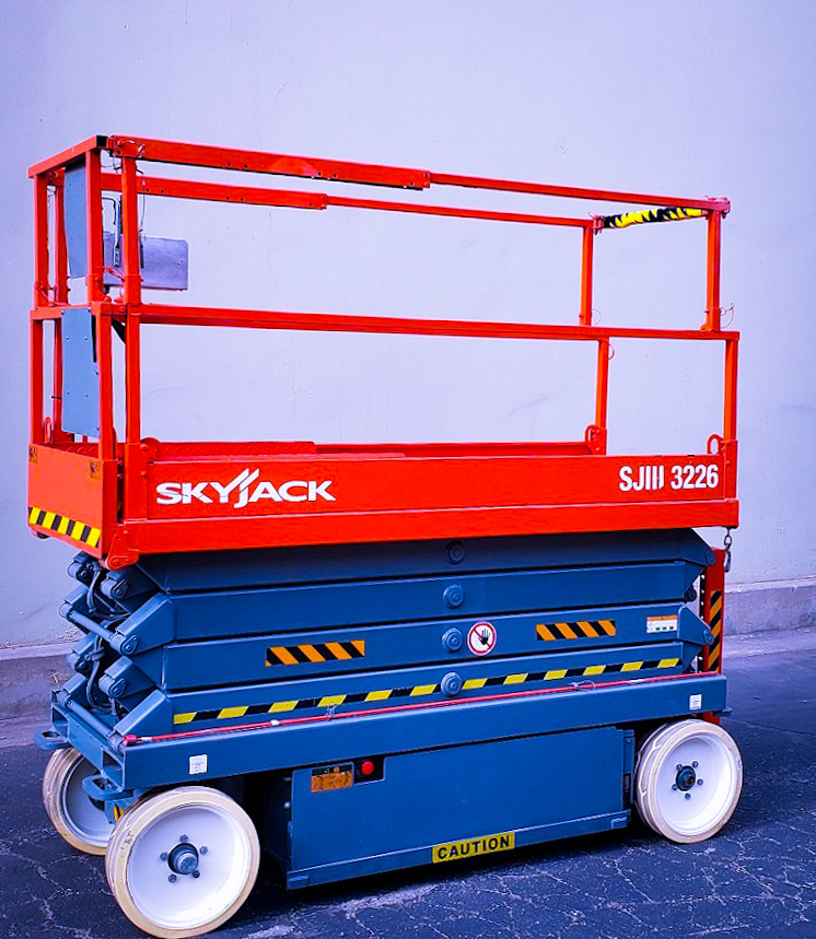 2021 Skyjack SKYJACK SJIII 3226 — 32 ft electric indoor scissor lift for sale — side profile
