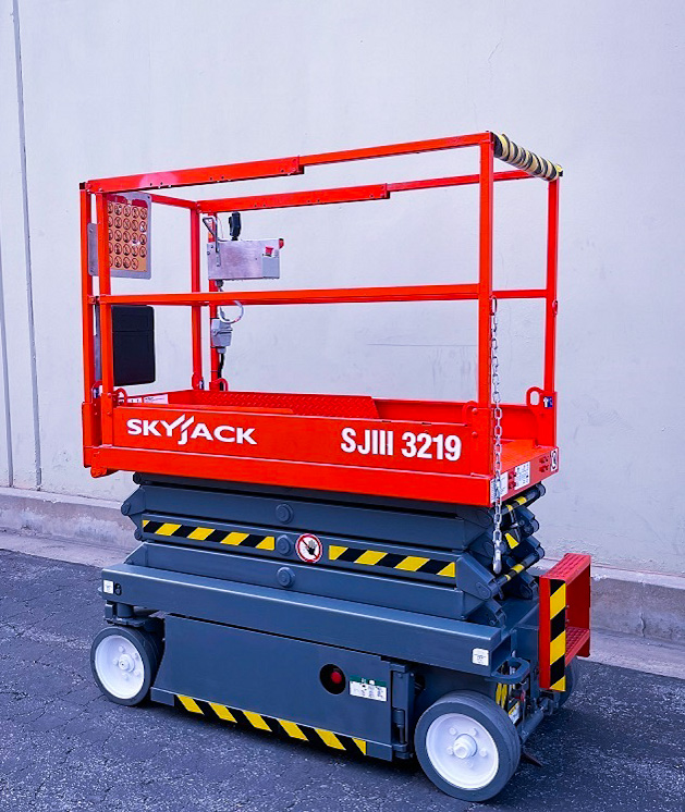 2021 Skyjack SKYJACK SJIII 3219 Scissor Lift for sale — Global Solutions Equipment