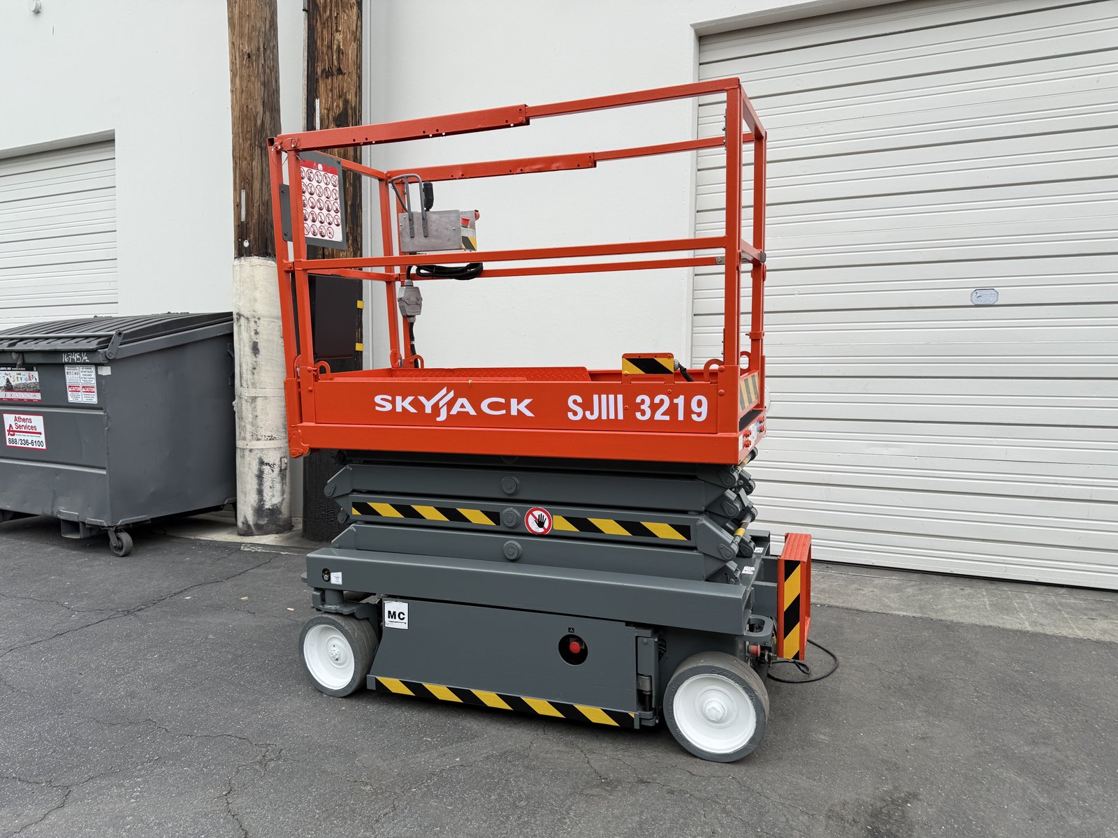 Skyjack SKYJACK SJIII 3219 — 32 ft electric indoor scissor lift for sale
