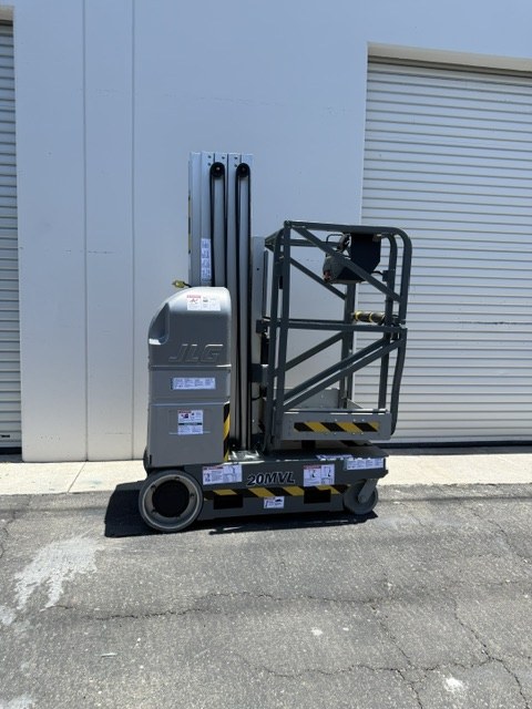 2021 JLG JLG 20MVL — electric indoor vertical mast lift for sale — platform deck