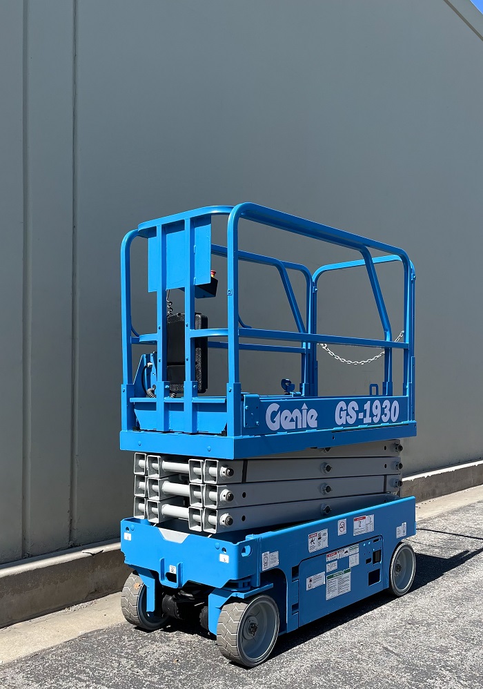 2019 Genie GENIE GS 1930 Scissor Lift for sale — Global Solutions Equipment — gallery photo 3 of 4