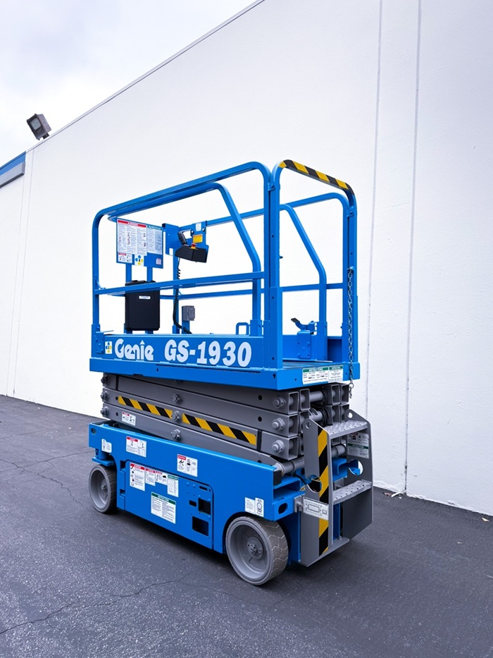 2021 Genie GENIE GS 1930 Scissor Lift for sale — Global Solutions Equipment — gallery photo 4 of 5
