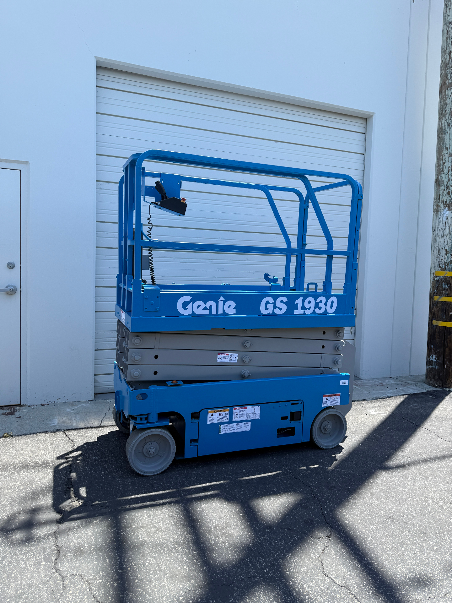 2019 Genie GENIE GS 1930 Scissor Lift for sale — Global Solutions Equipment — gallery photo 3 of 4